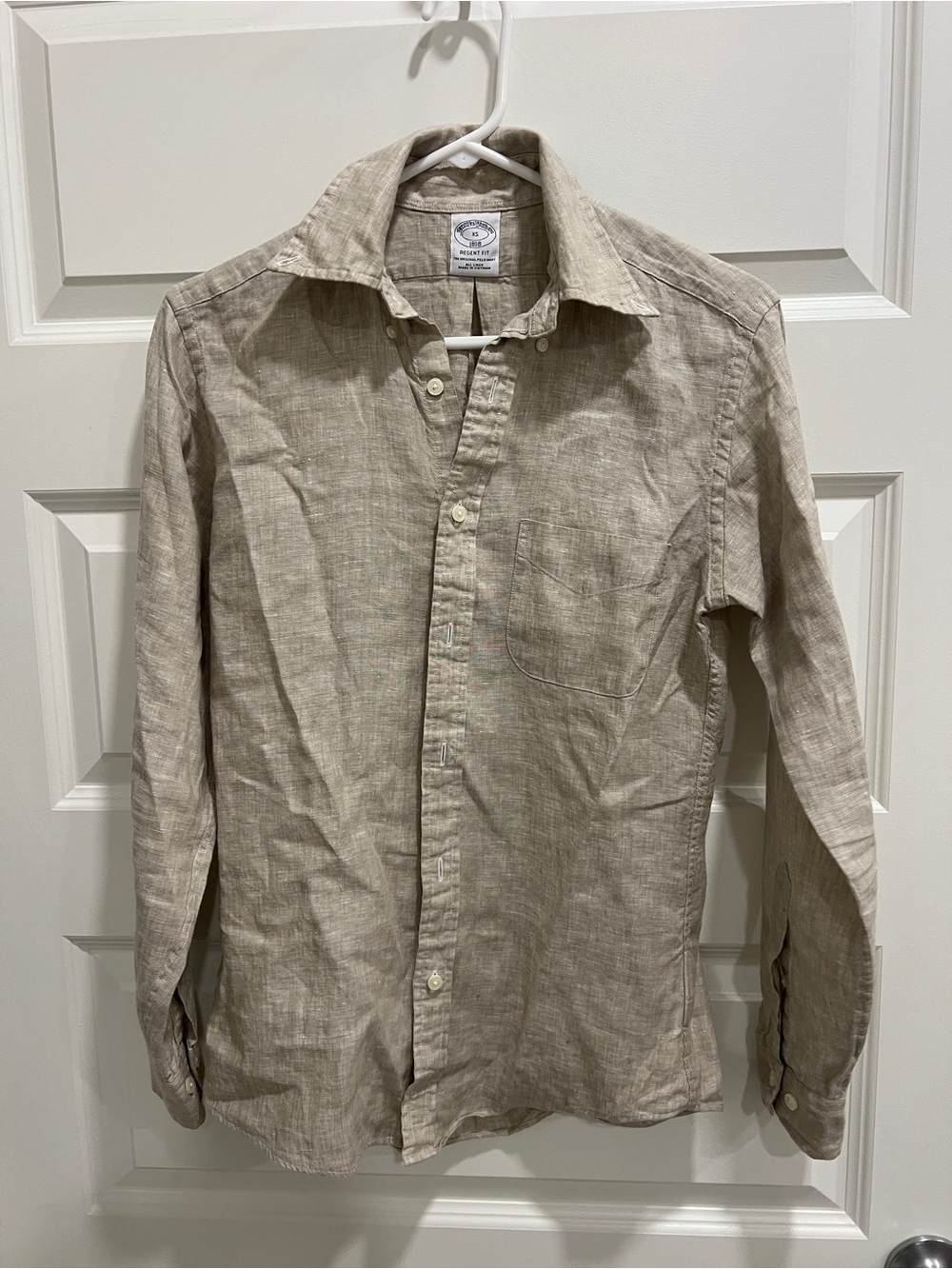 Classic Brooks Brothers Men's Linen Button-Up Shirt - Beige